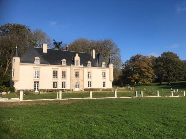 بنسيون Château De Monhoudou