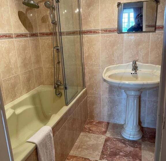 بنسيون Château De Monhoudou