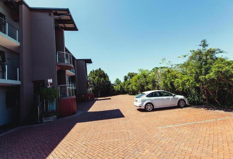 17onwellington Suites