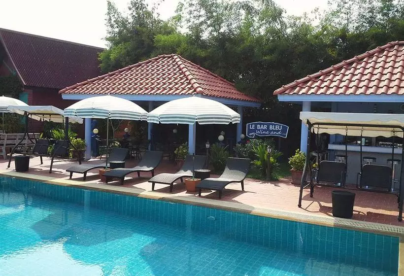 Pictory Garden Resort