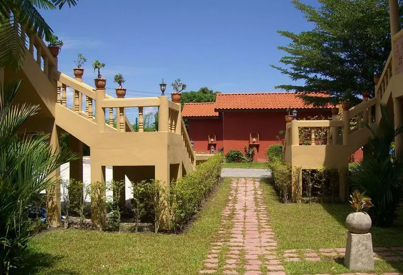 Pictory Garden Resort