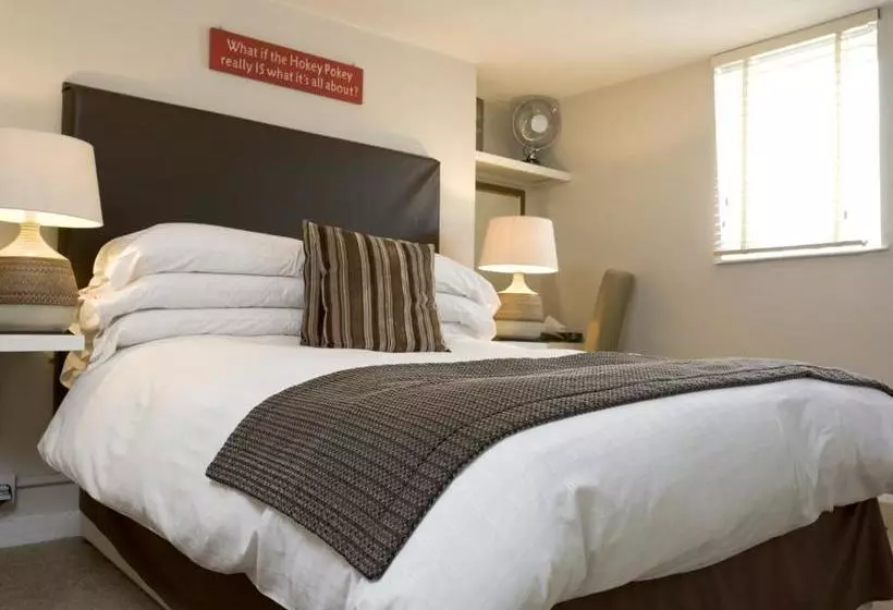 Bed and Breakfast Number 14 Guest House