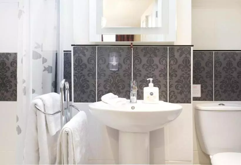 Bed and Breakfast Number 14 Guest House