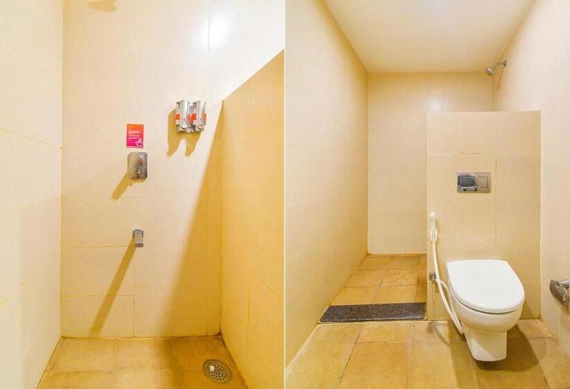 Fabhotel Kinera Comforts Railway Station