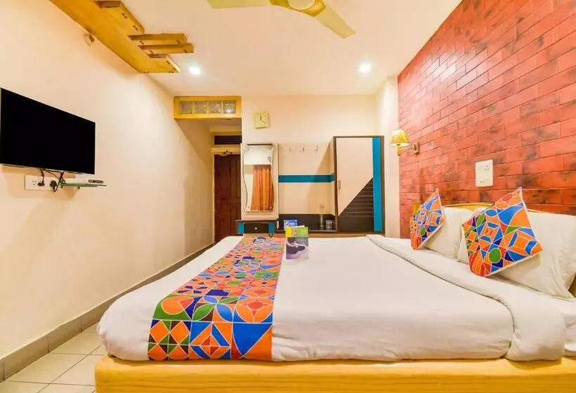 Fabhotel Kinera Comforts Railway Station