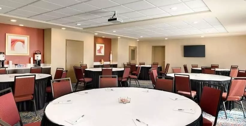 酒店 Hampton Inn & Suites Monroe