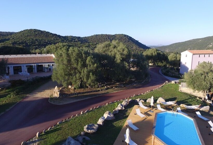 בית מלון כפרי Liscia Country Relais