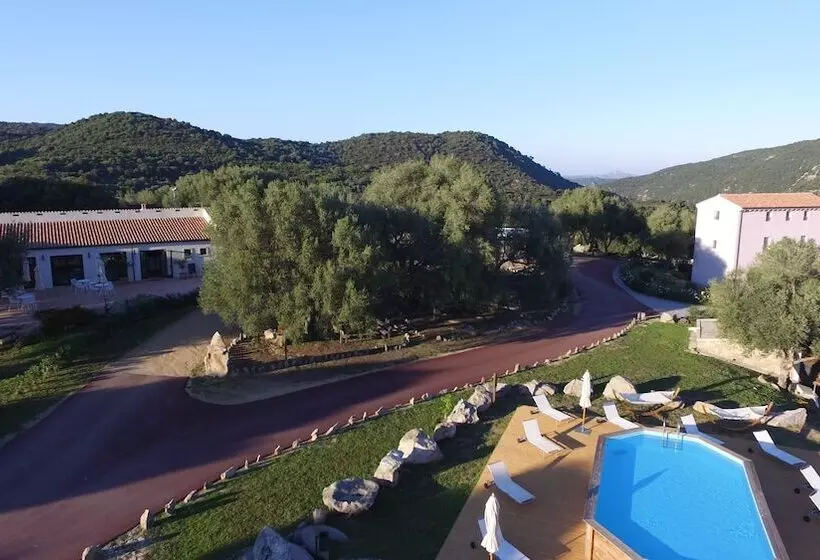 ホテル Liscia Country Relais