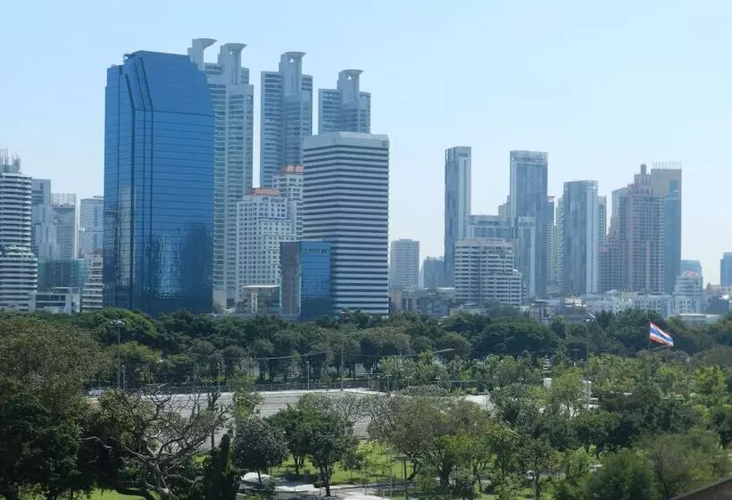 Hotelli Nanatai Suites