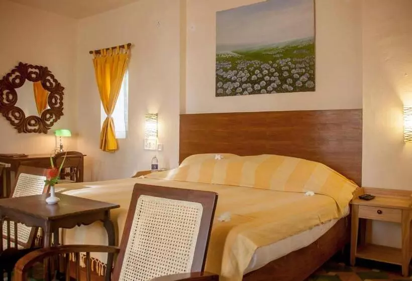 Hôtel Over The Hill