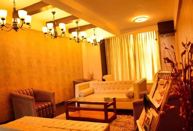 Hotelli Pine Spring Resort Gulmarg