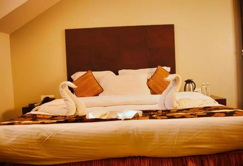 Hotelli Pine Spring Resort Gulmarg