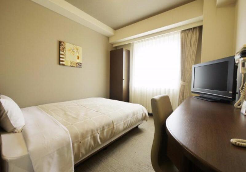 Отель Route Inn Nobeoka Ekimae