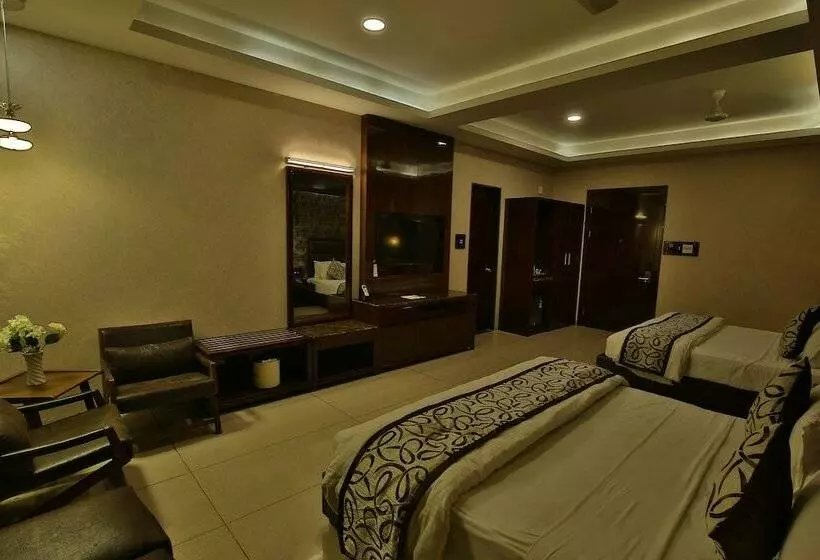 فندق Treat Resort Silvassa