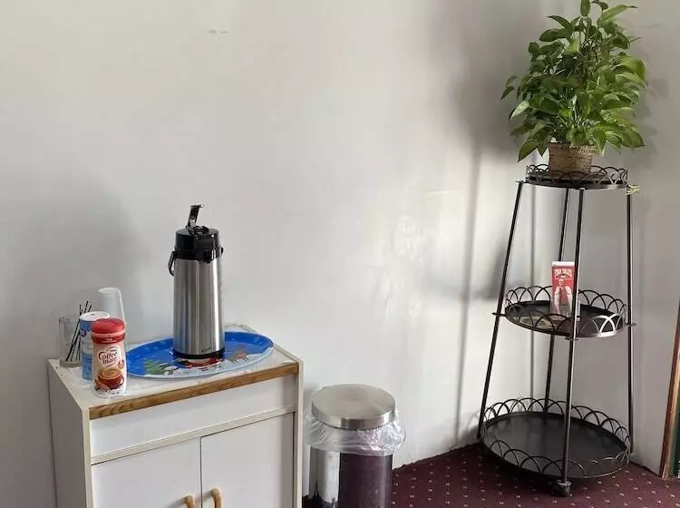 モーテル Royal Inn