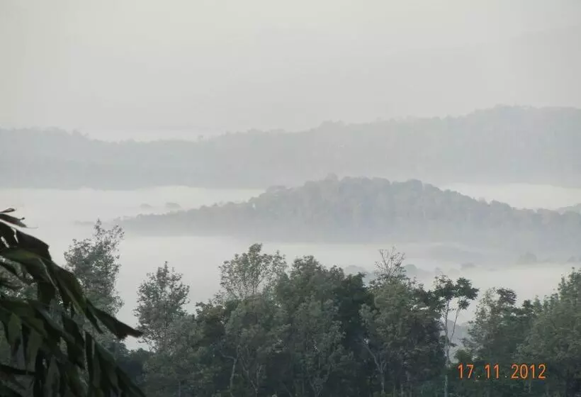 ペンション Amritasthanam Guest House And Retreat