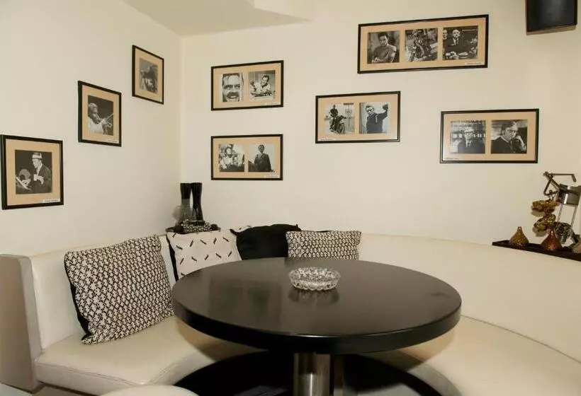 ベッドアンドブレックファースト Pension Zimpasser