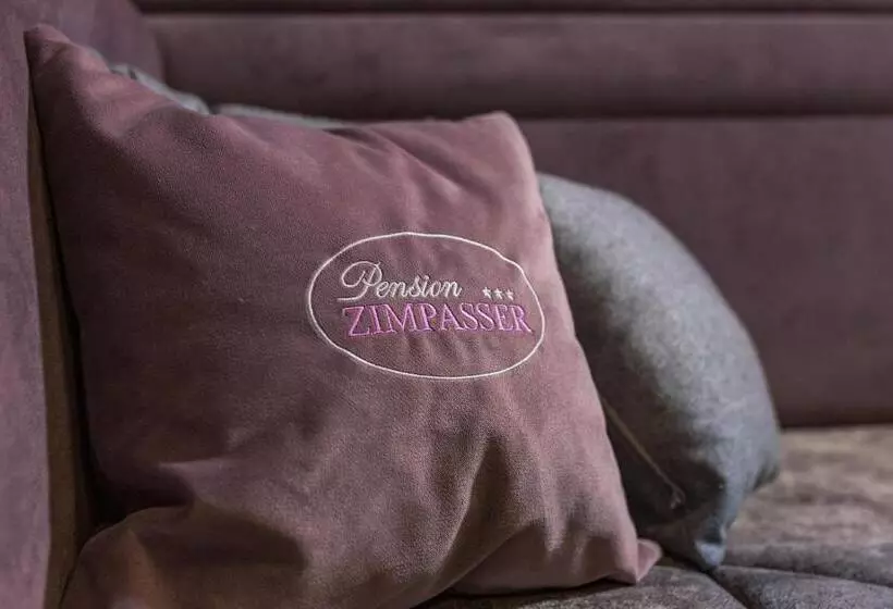 ベッドアンドブレックファースト Pension Zimpasser