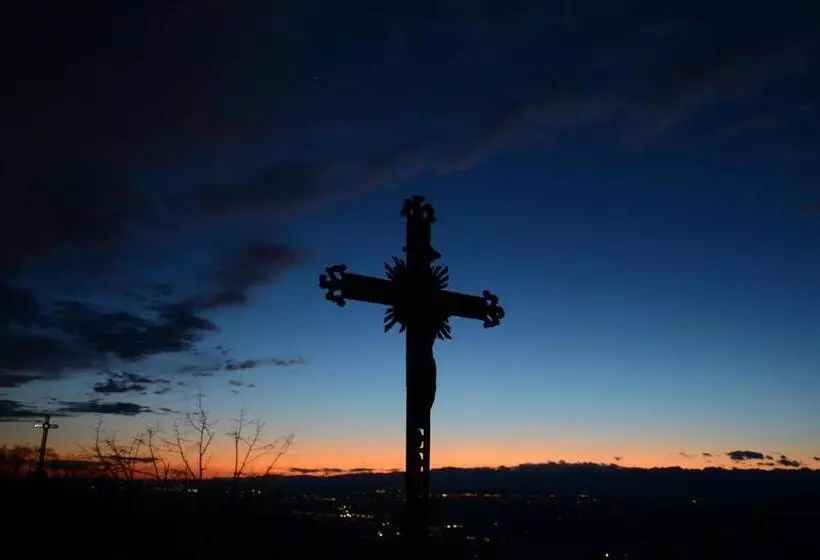 Hotelli B&b Casa Del Pellegrino   Castelmonte