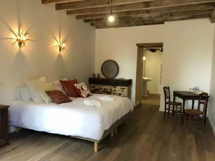 ペンション Le Domaine Du Petit Tertre   Spa En Exterieur