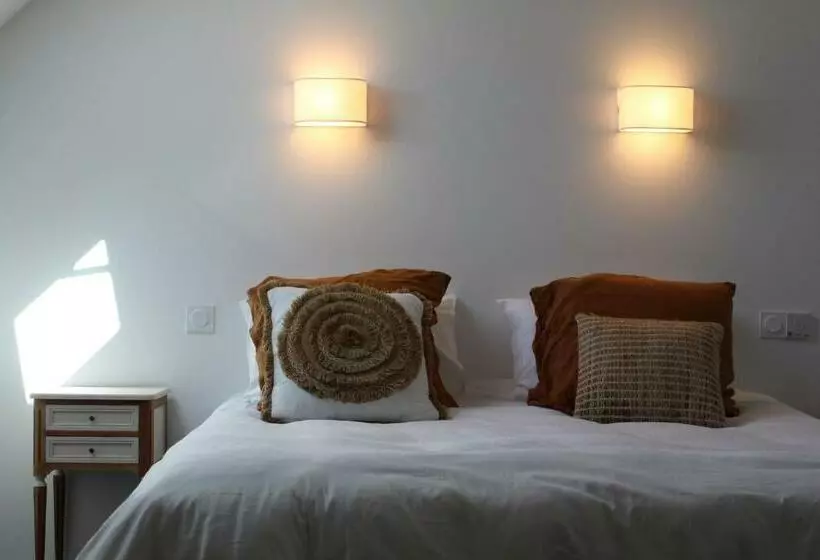 ペンション Le Domaine Du Petit Tertre   Spa En Exterieur