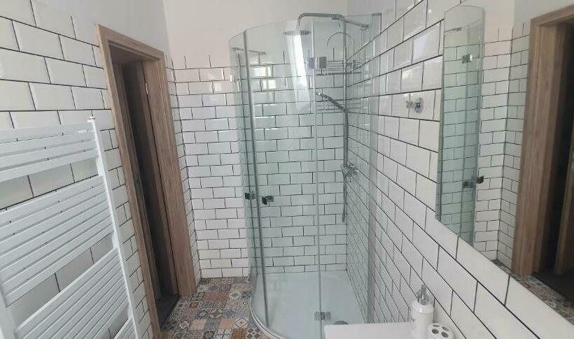 Пансион Vinný Sklep A Penzion U Bobule