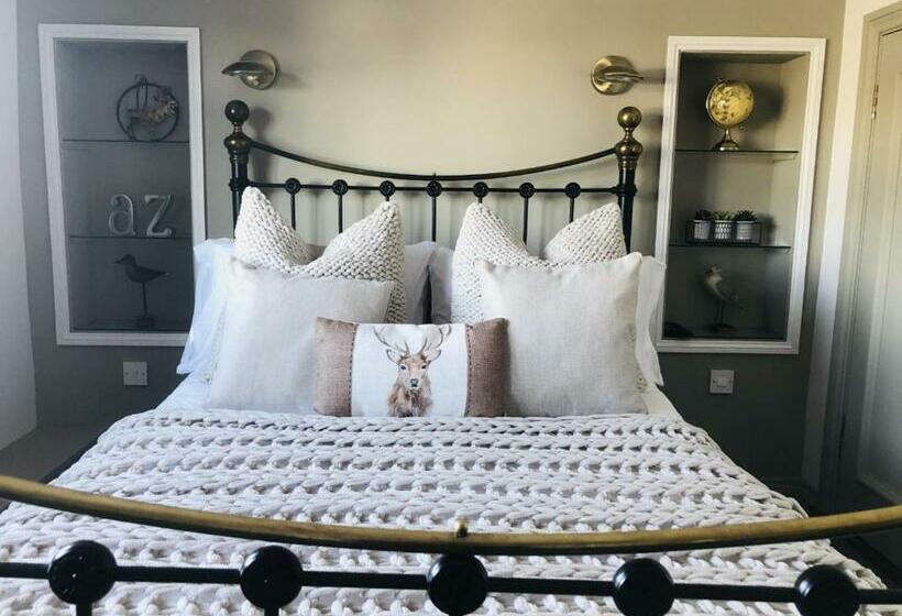 فندق صغير The White Hart Inn