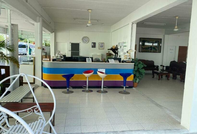 فندق Bangsaen Budget