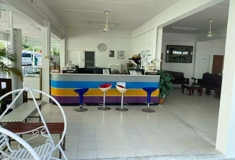 Hotelli Bangsaen Budget