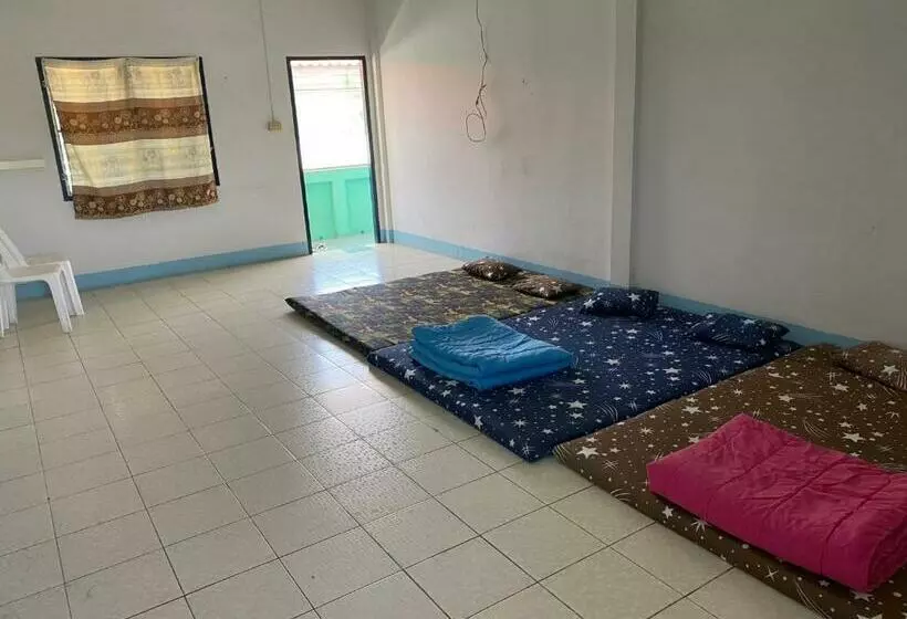 Hotelli Bangsaen Budget