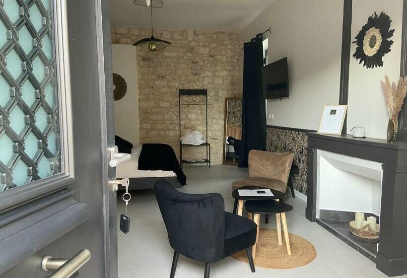 Отель Les Lodges Du Quereux