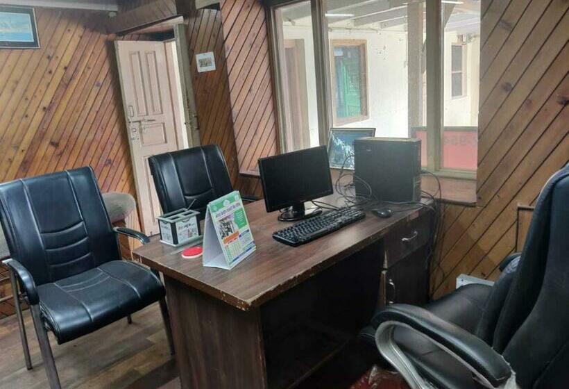 Hotelli Spot On 93090  Rudra