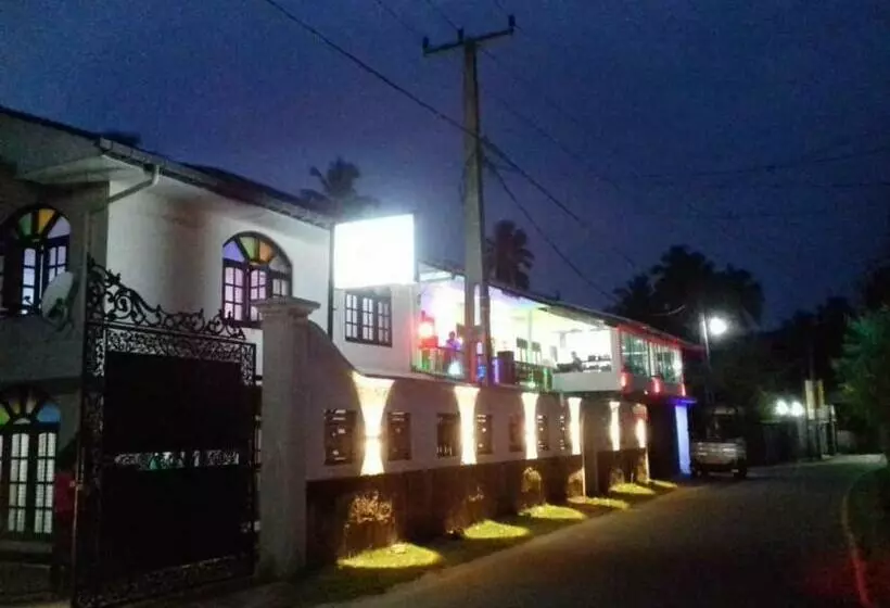 ペンション Sunshine Guest House