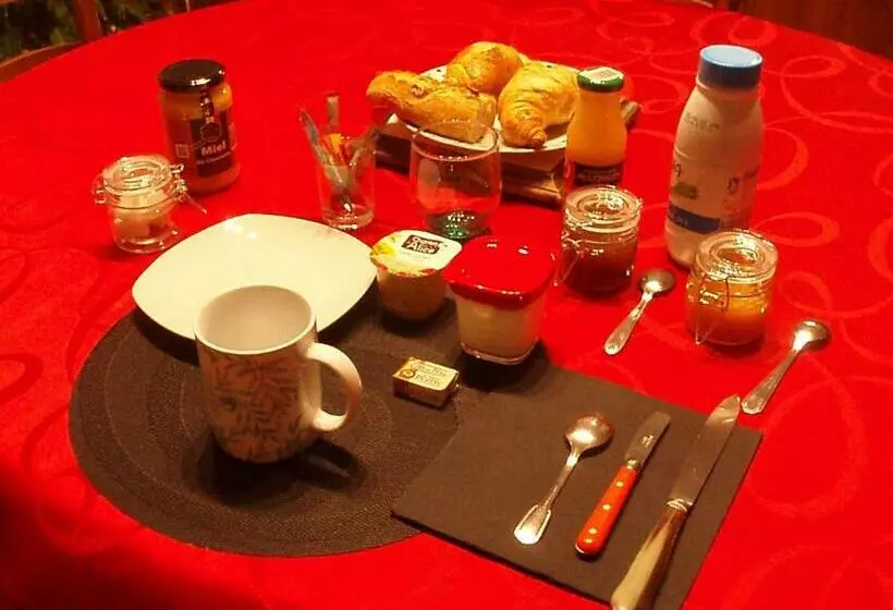 Aamiaismajoitus (B&B) Chez Marie Et Gégé