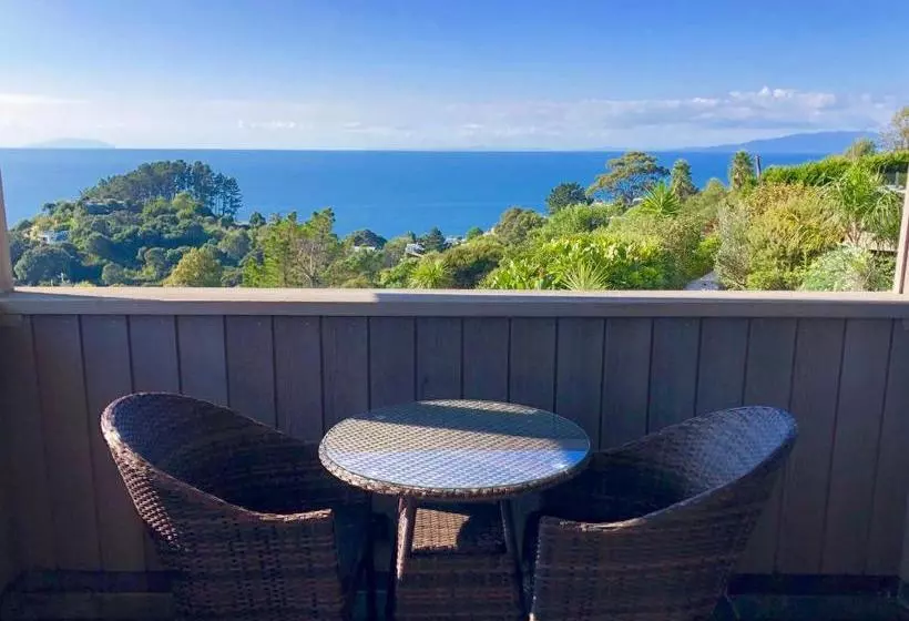 민박 Enclosure Bay