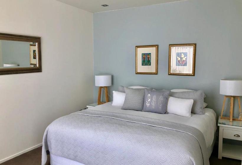 Bed and Breakfast Enclosure Bay