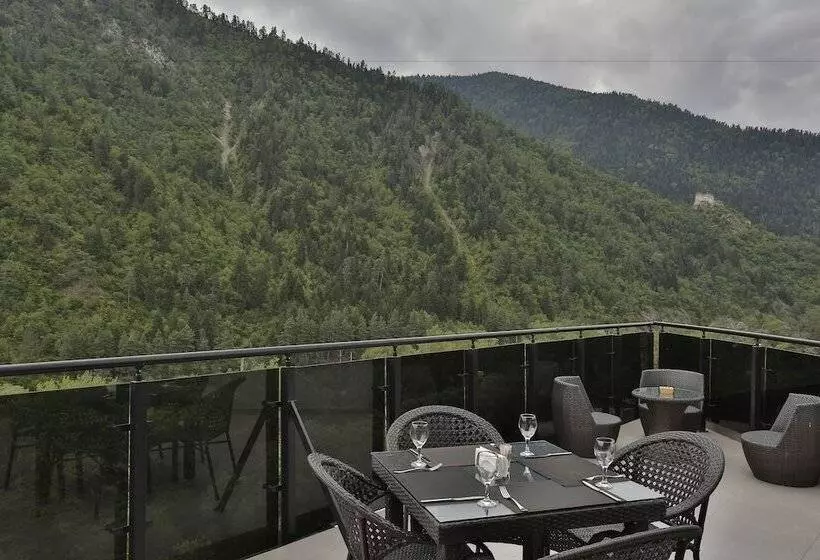 هتل Borjomi Likani Health & Spa Centre