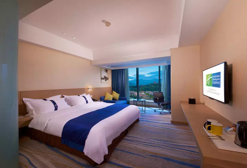 בית מלון כפרי Holiday Inn Express Dujiangyan Downtown