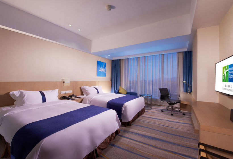 فندق Holiday Inn Express Dujiangyan Downtown