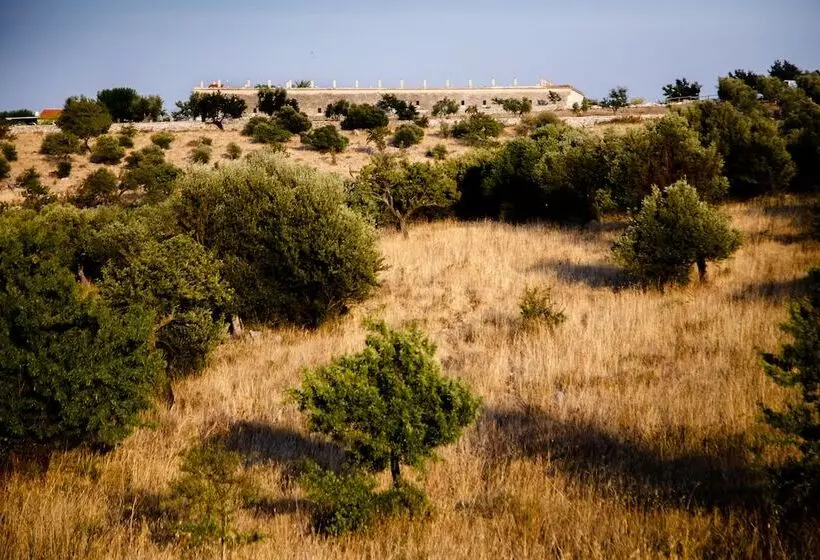 هتل Lama Di Luna Biomasseria