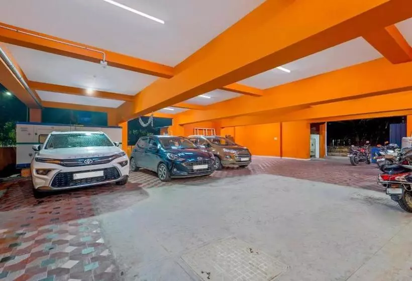 Hotel Treebo Ngh Transit