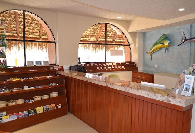 Отель Playa Del Sol