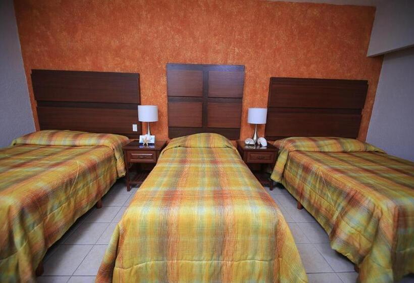 Отель Playa Del Sol