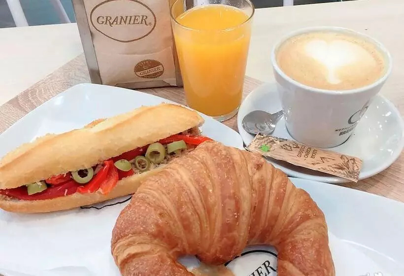 هتل Plaza Goya Rooms