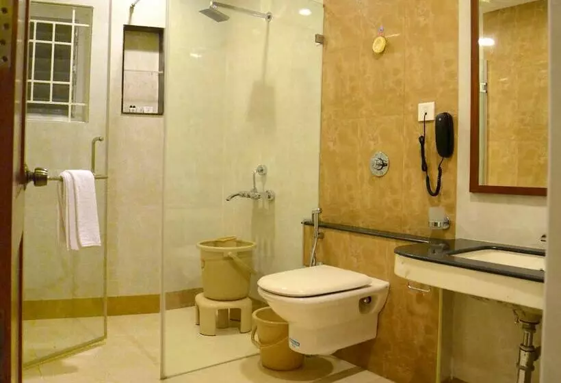 בית מלון כפרי Raya S Grand