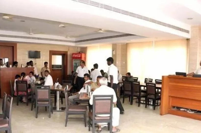 בית מלון כפרי Raya S Grand