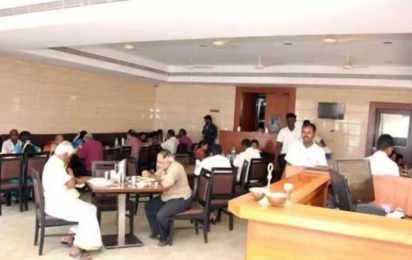 בית מלון כפרי Raya S Grand