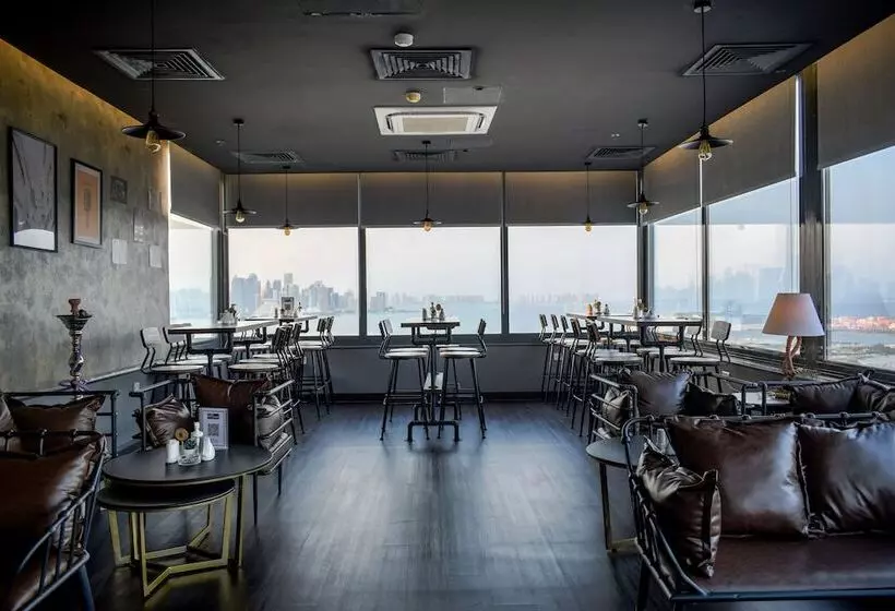 هتل Saraya Corniche