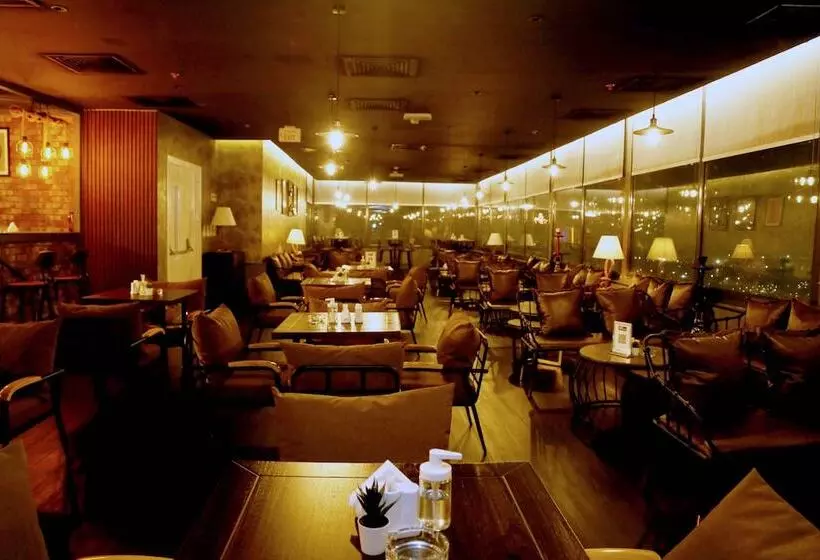 هتل Saraya Corniche