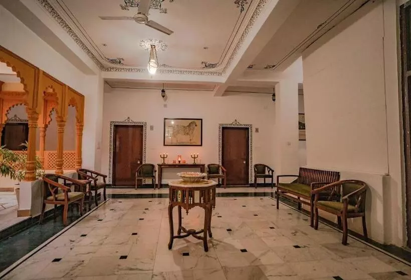 Hotel The Lavitra Udaipur